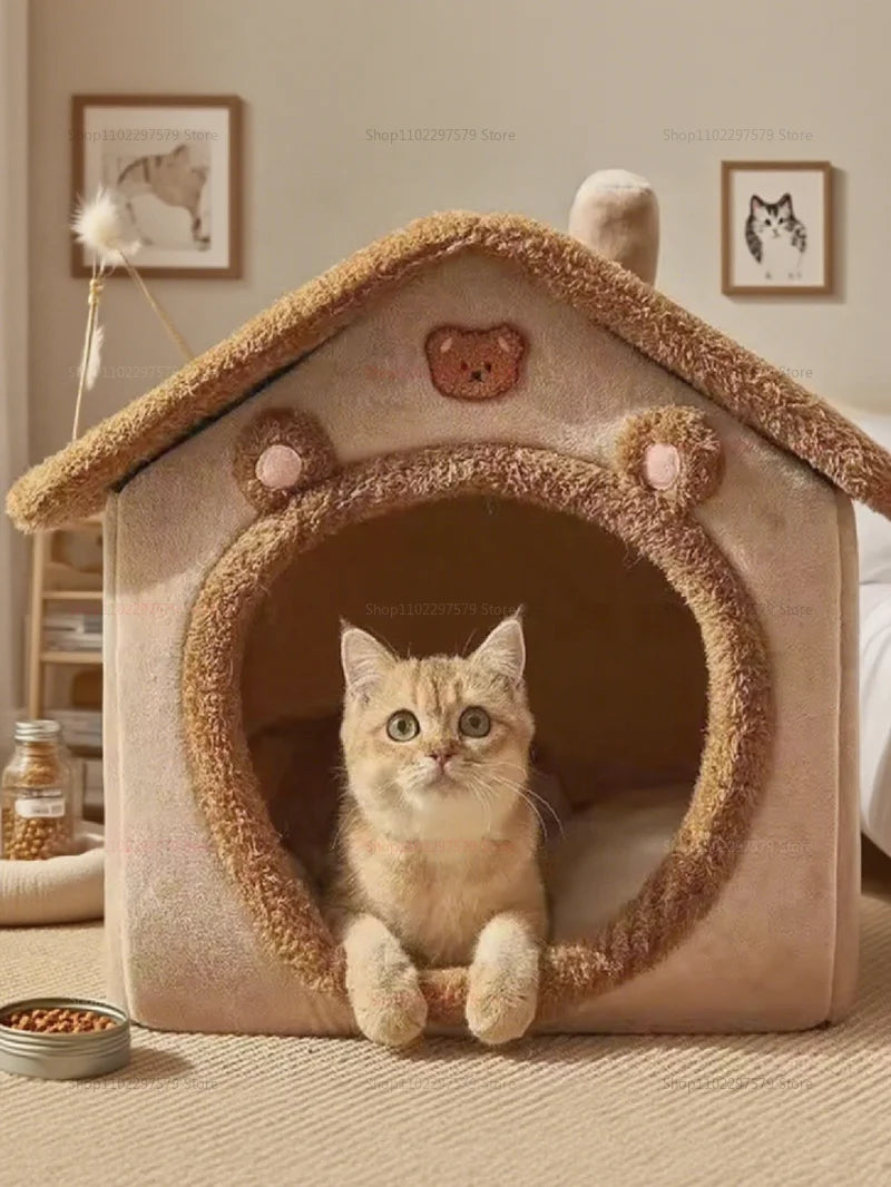 Enclosed Cat House 🐱🏠